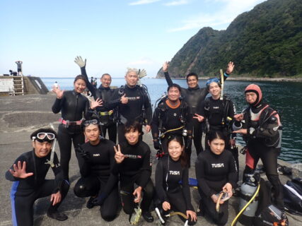 １０/１２　伊豆井田：富戸クローズ…井田の海で潜ってきました^^v